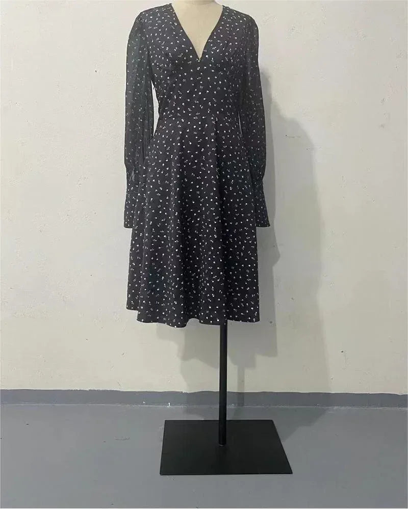 Robe à Pois Manches Longues Col en V Élégante Femme - Oléna-Fashion