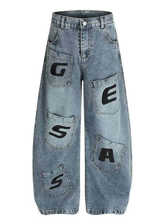 Jean femme taille haute bleu clair, jambes amples loose, poches avec lettres imprimées