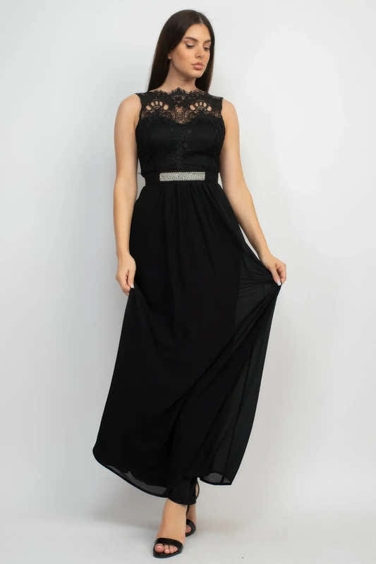 Robe maxi noire sans manches, empiècement dentelle au buste et ceinture argent
