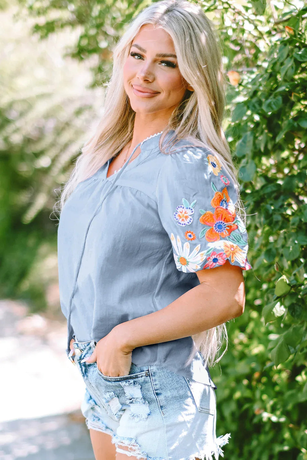 Chemisier Aqua Broderie Florale Manches Bouffantes Femme - Oléna-Fashion