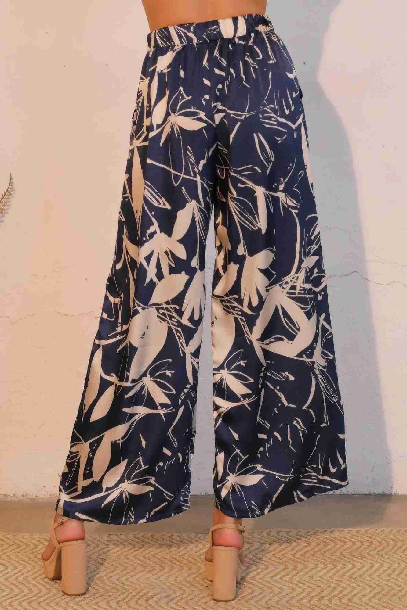 Pantalon Satin Poches Coupe Relaxée by CCWHOLESALECLOTHING