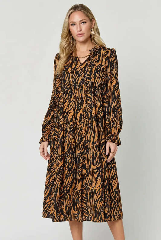 Robe grande taille à volants et manches longues caramel pour femme – vue 2