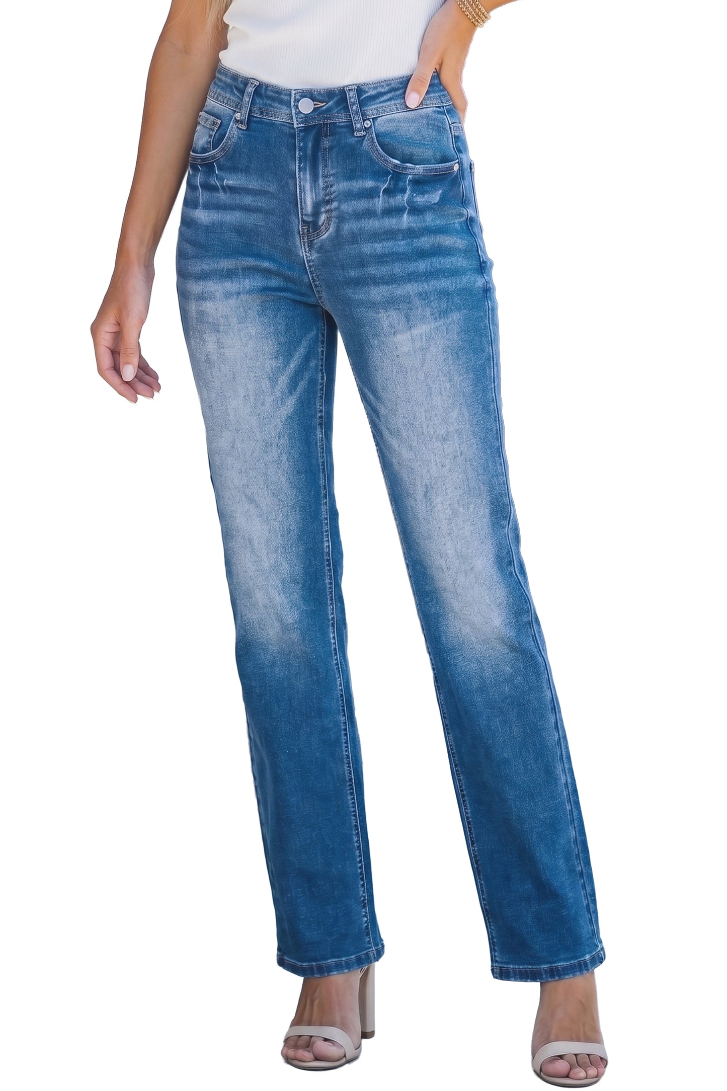 Jean taille haute coupe droite bleu myosotis, vue de face complète avec passants de ceinture