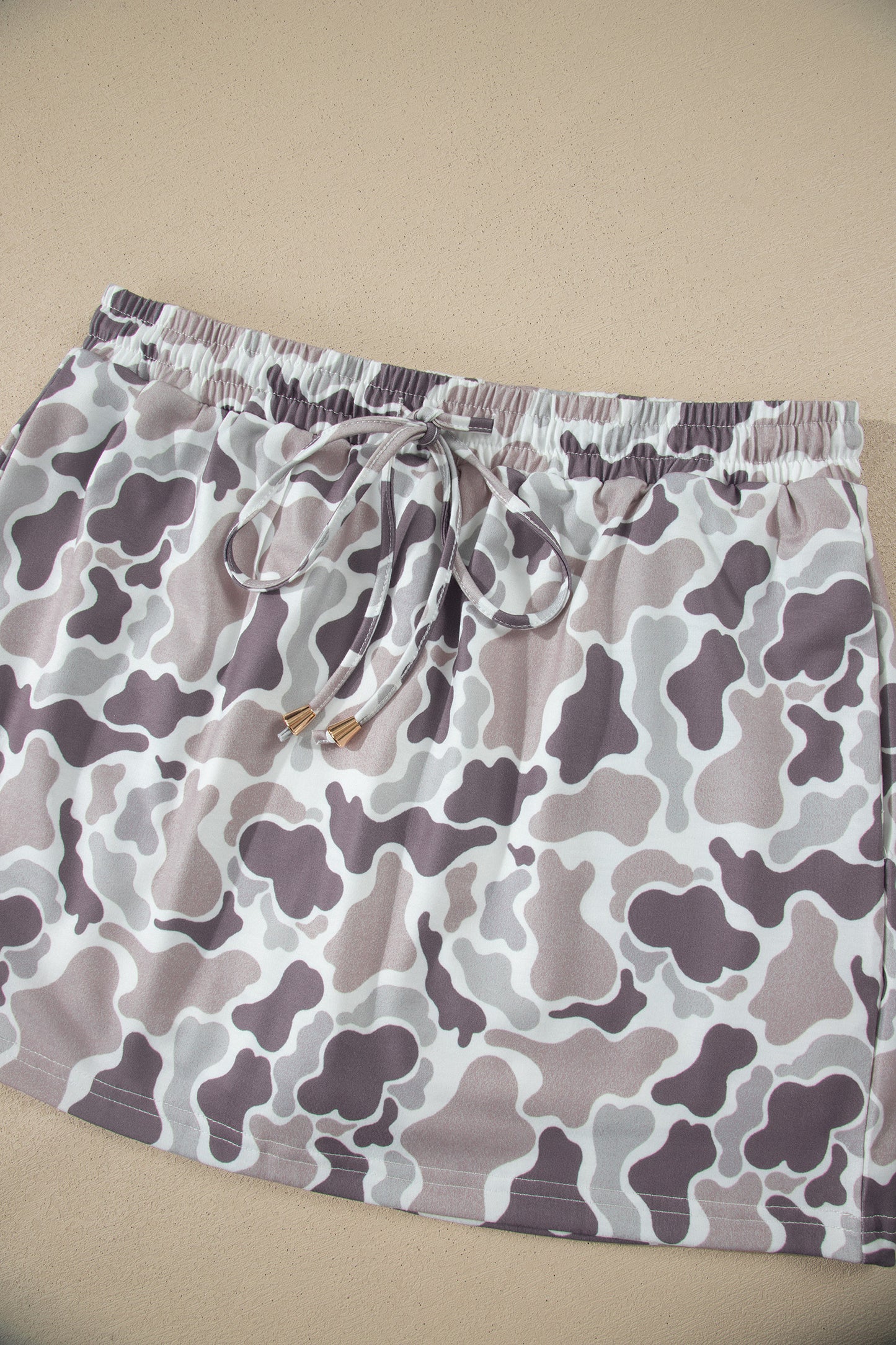 Jupe femme tendance Incontournable avec taille élastique et imprimé camouflage