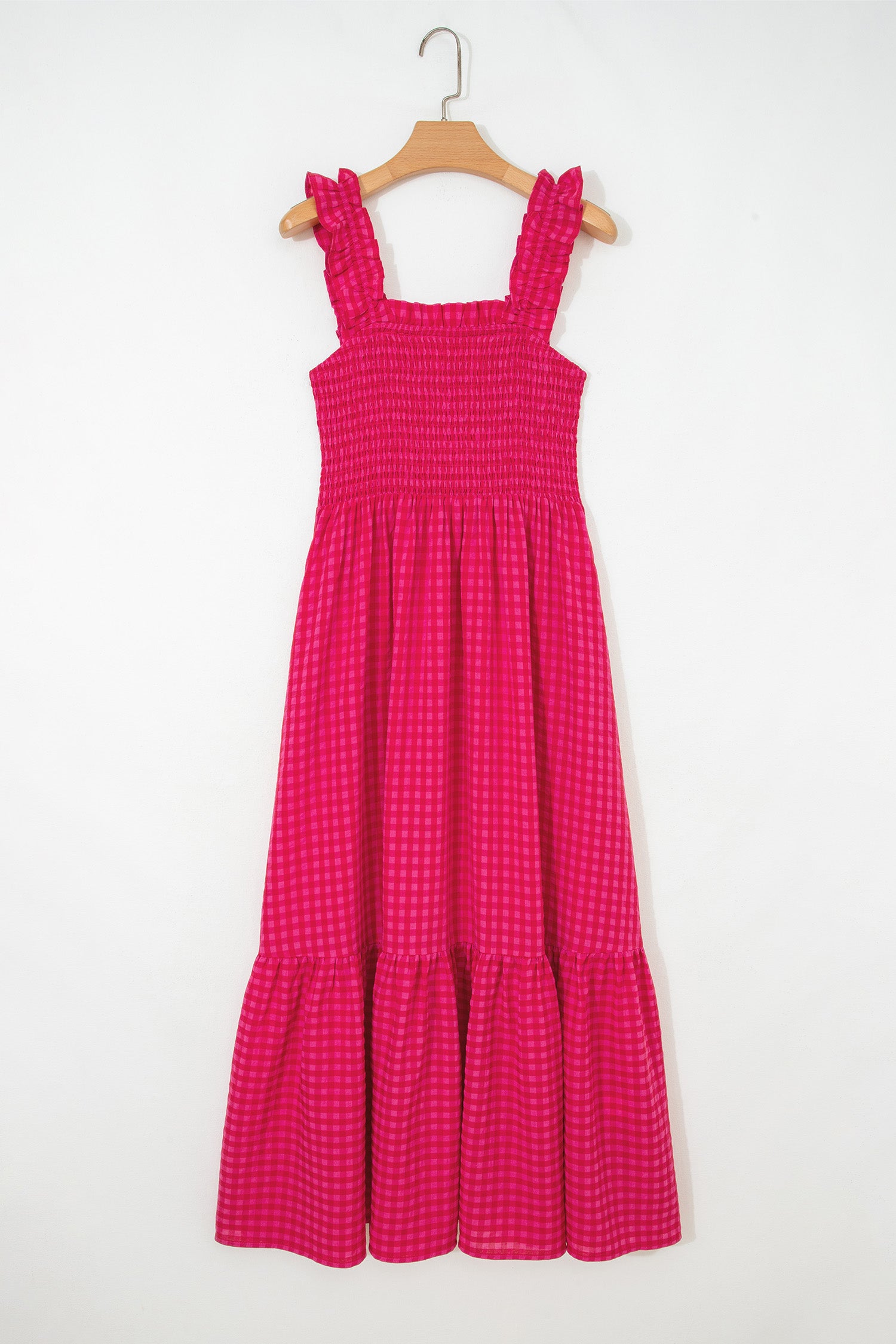 Robe longue rouge à carreaux, encolure carrée smockée, bretelles à volants, jupe ample
