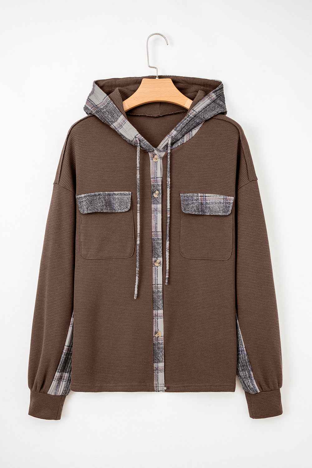 Veste-chemise à capuche marron, patchwork à carreaux, deux poches et fermeture boutonnée