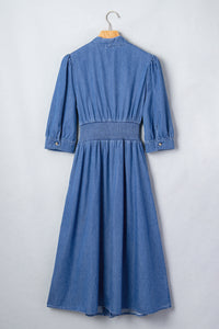 Robe Midi en Jean Bleu Col V Zipée à Taille Smockée