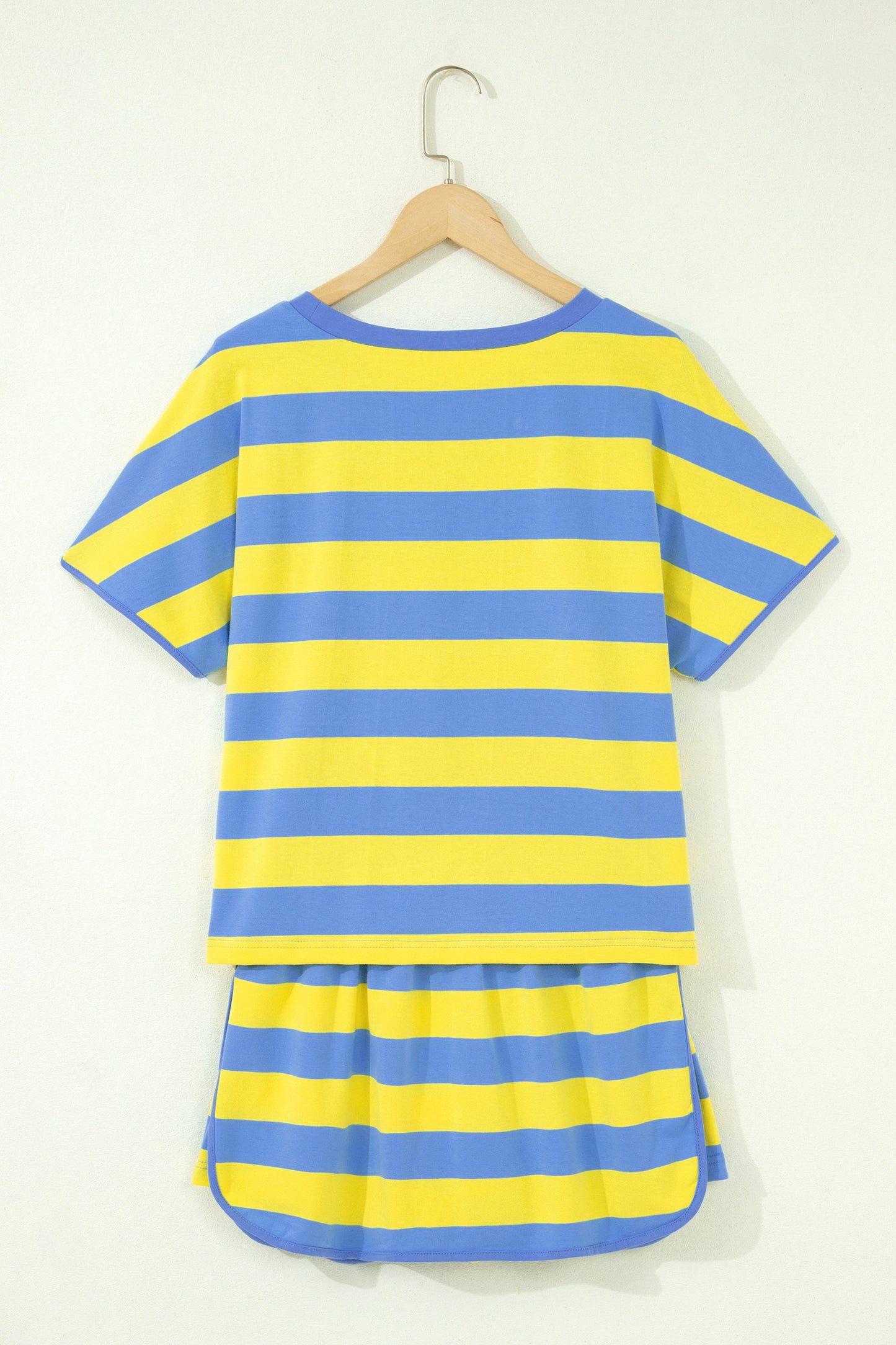 Yellow striped 2-piece athletic set for summer