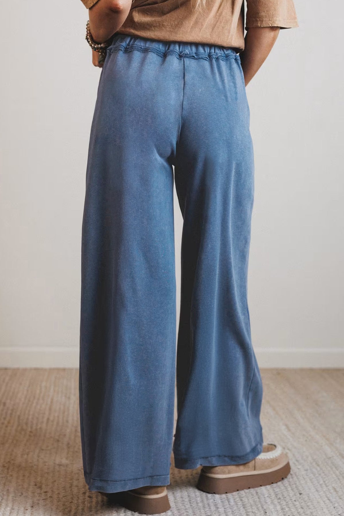Pantalon taille haute ample bleu délavé, cordon à la taille, jambes larges