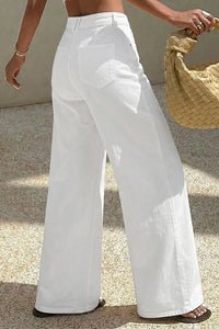 Jean blanc ample avec poches, couture de jambe et bas large