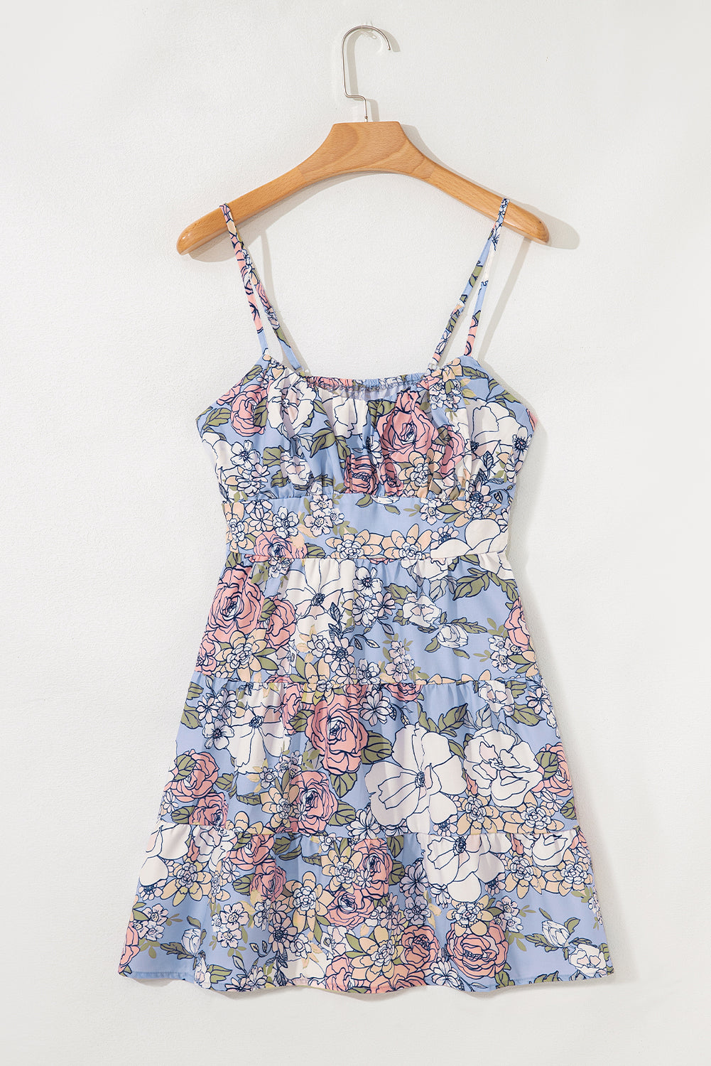 Robe courte fleurie bleu ciel à bretelles spaghetti, encolure carrée et volants
