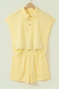 Ensemble polo et short femme jaune crème, polo boutonné et short à poches