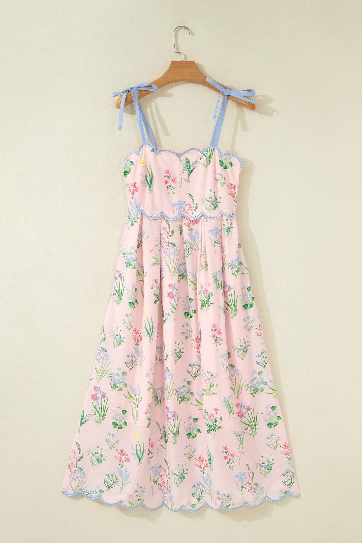 Robe midi à bretelles imprimé floral, base rose clair, bretelles nouées