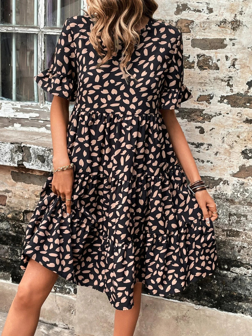 Robe populaire à col rond et manches courtes - Style élégant et coupe régulière Kakhi M