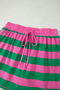 Short rayé vert et rose, taille élastique et lien à nouer