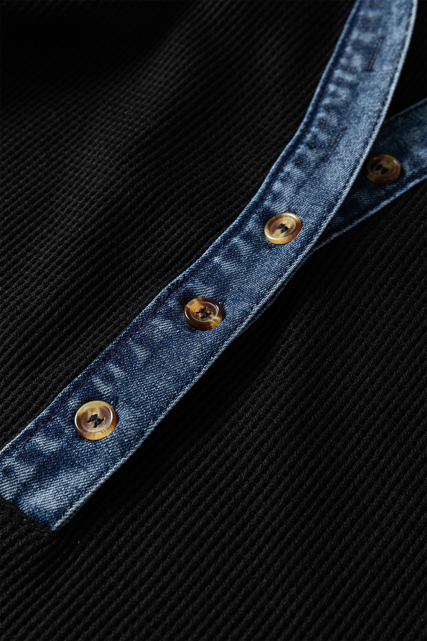 robe shift grande taille détail boutons décoratifs colorblock noir