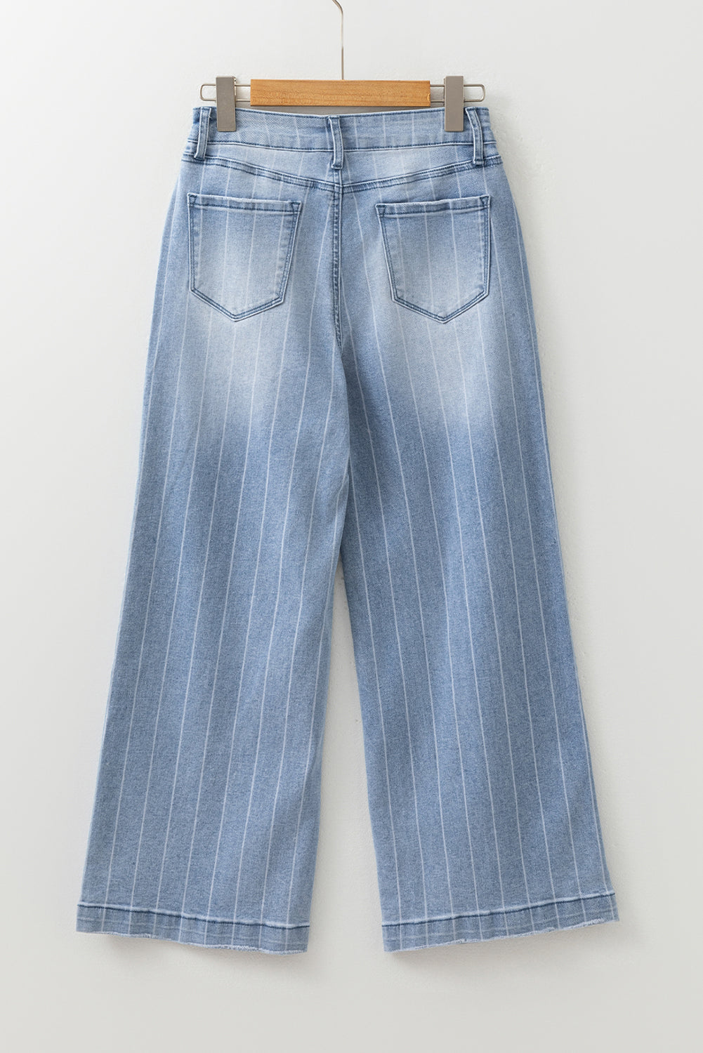 Jean Large Bleu Clair à Rayures Fines et Multi-Boutons