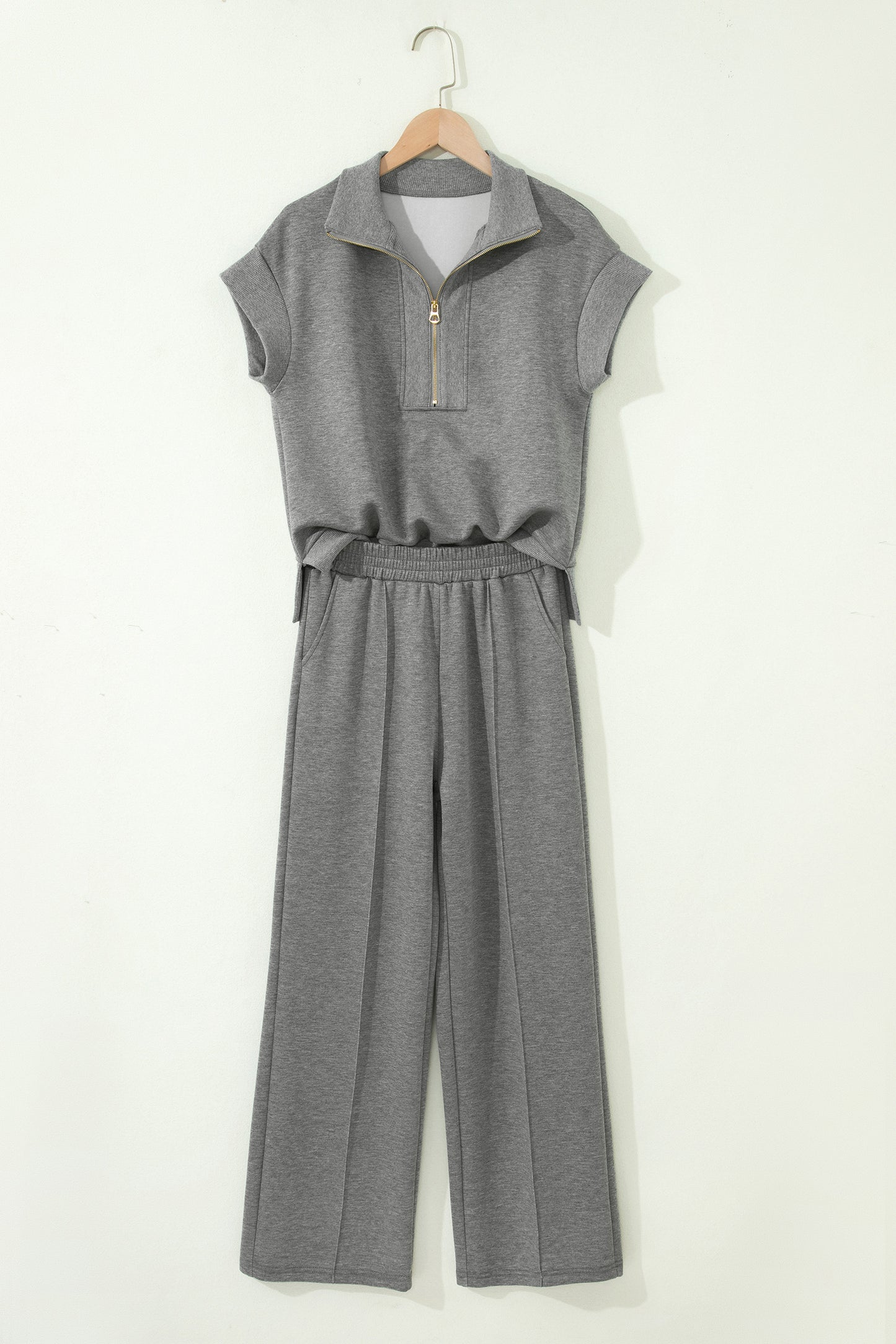 Ensemble détente femme gris: polo zippé col polo et pantalon large fluide