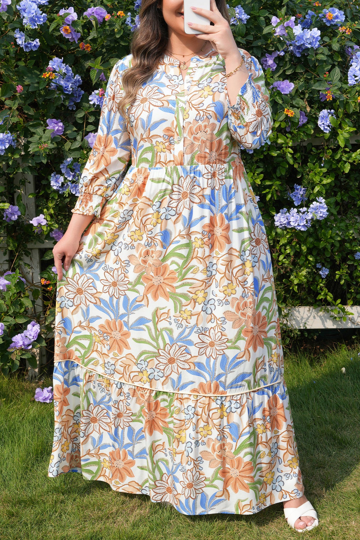 Robe longue bohème imprimée florale multicolore, fronces à la taille, manches 3/4.