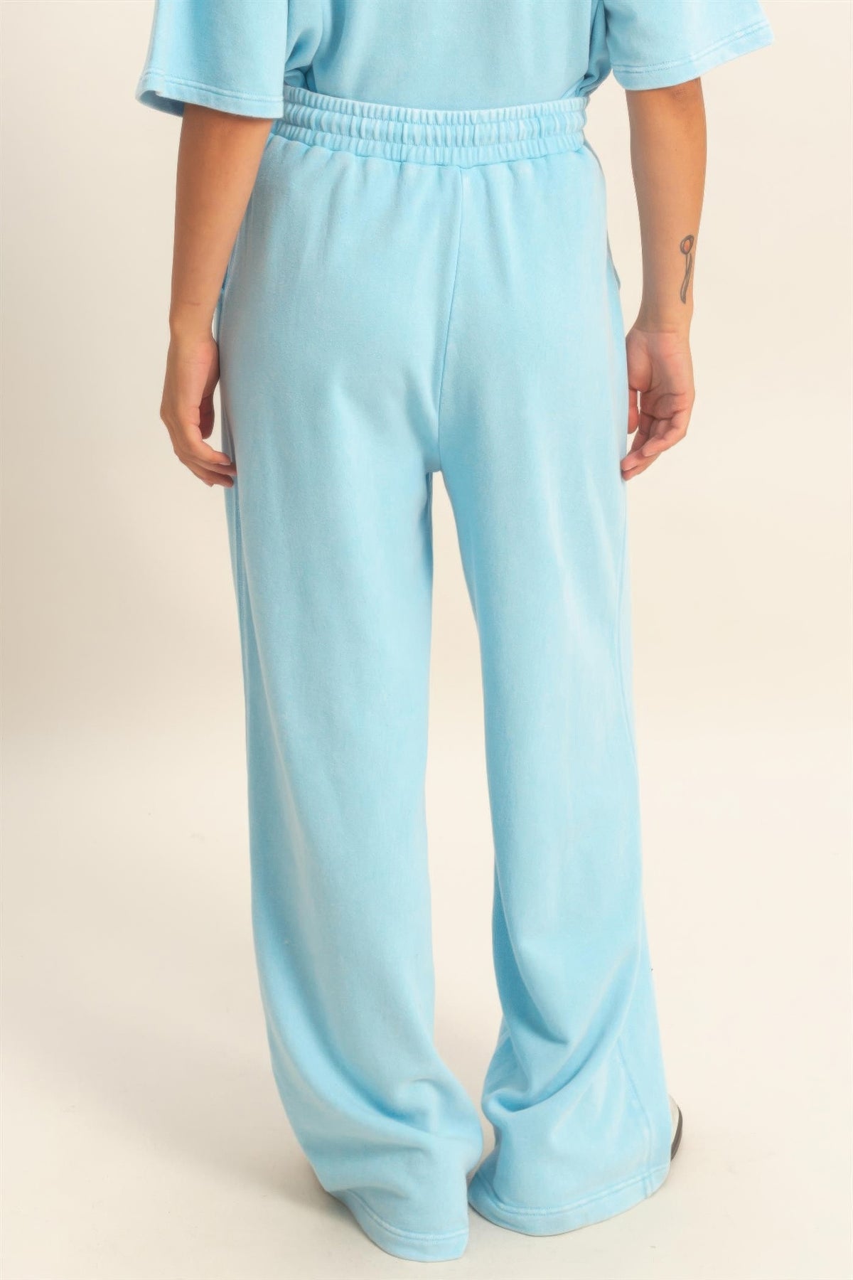 Pantalon large femme bleu clair, ceinture élastique et bas ample en molleton