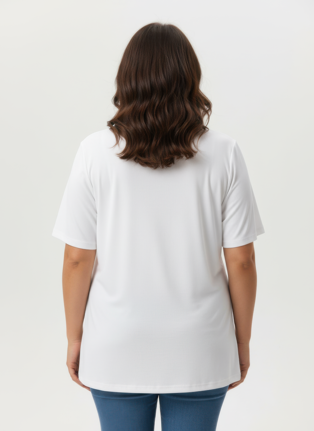 Haut femme blanc, vue de dos, manches volantées, coupe ample