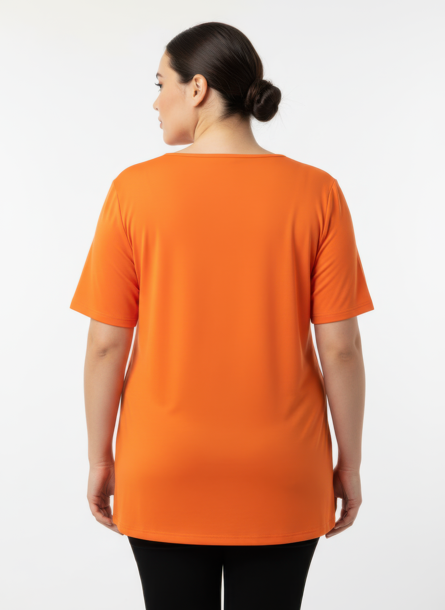 Haut en maille orange, dos uni, manches courtes.