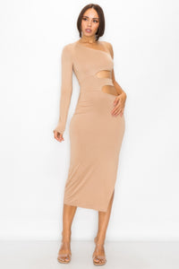 Robe midi beige à découpes buste, encolure asymétrique, fente latérale