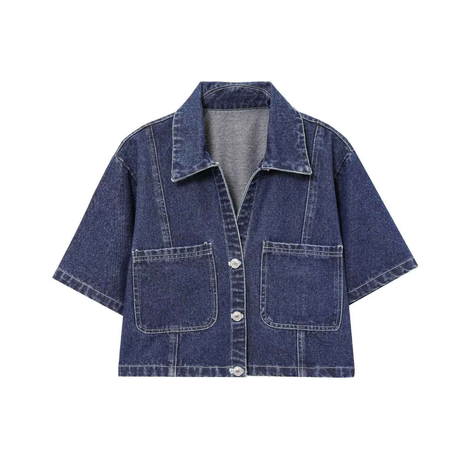 Veste en jean bleu foncé à col chemise, boutonnage et deux poches plaquées