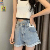 Short en denim bleu clair taille haute, braguette à bouton et poche avant