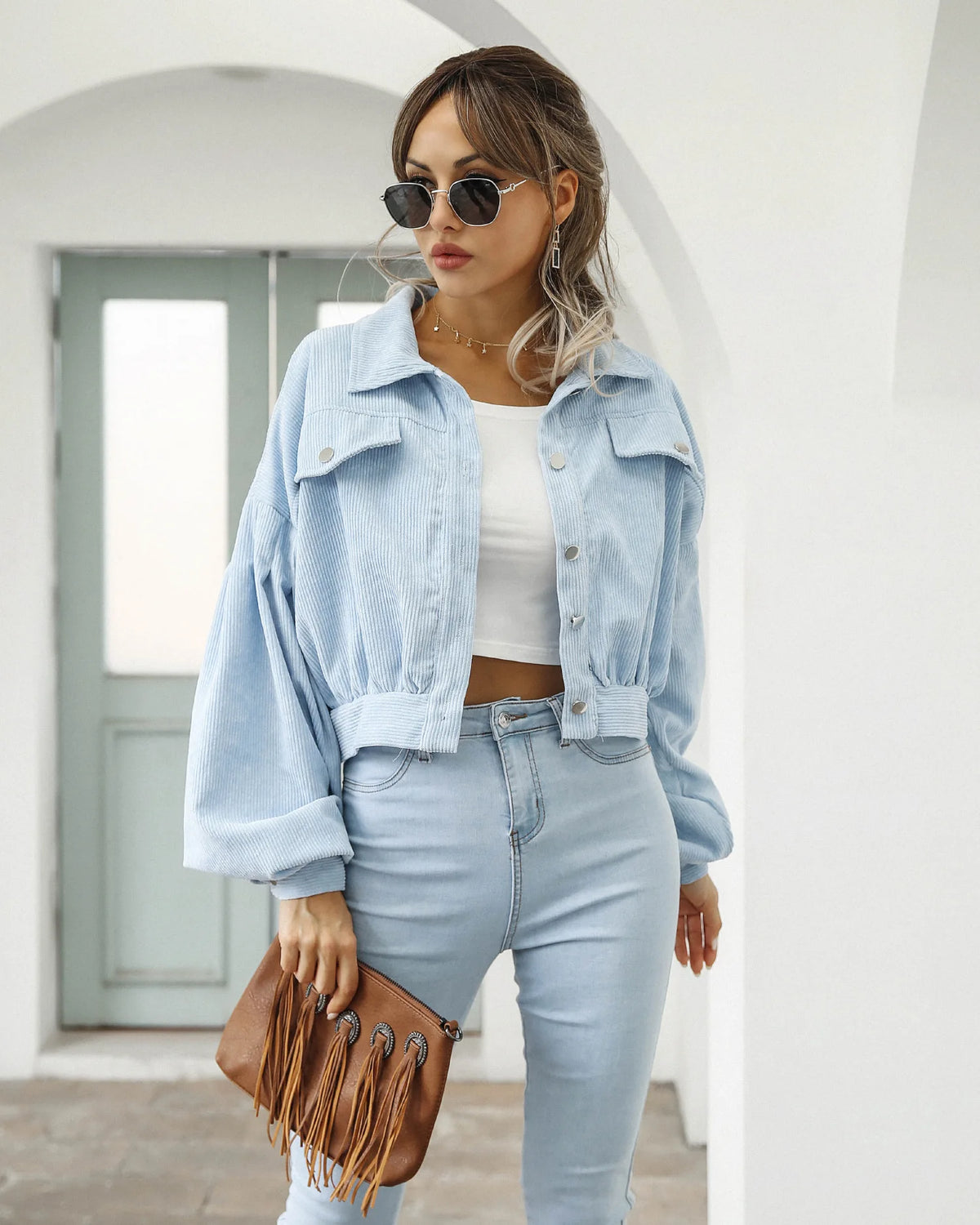 Veste courte en velours côtelé femme, manches lanterne et simple boutonnage