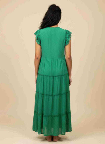 Robe verte mi-longue à volants, vue arrière, manches courtes à volants