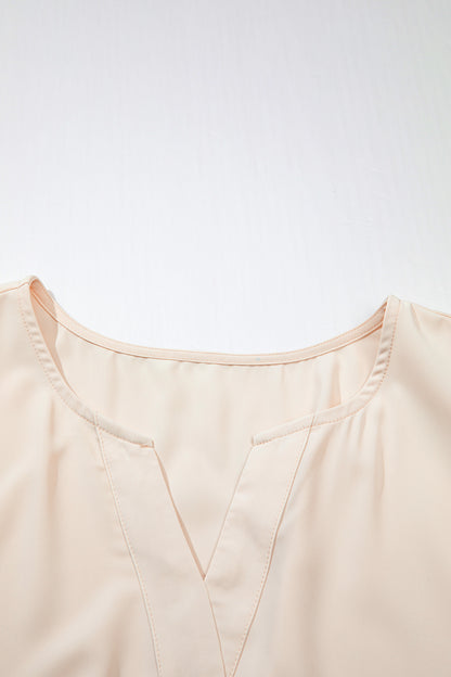 Encolure en V de robe maxi, empiècement froncé à la taille, tissu clair