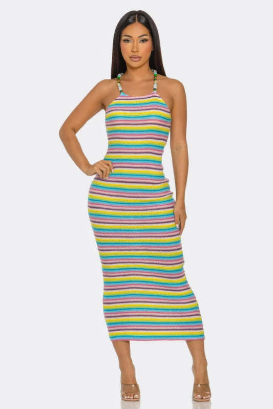 Robe midi rayée multicolore à bretelles perlées, coupe ajustée