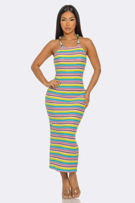 Robe midi rayée à bretelles, décolleté carré et silhouette ajustée