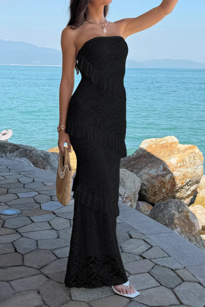 Robe maxi dentelle noire à bustier sans bretelles, fronces/volants à étages.