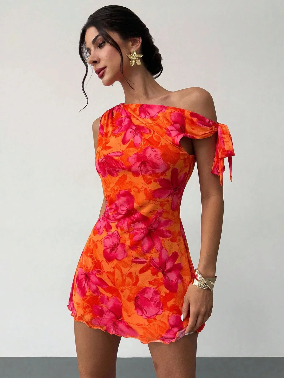 Robe courte décontractée à imprimé floral pour femme, style bohème, épaules dénudées, bretelles fines, sans manches, pour les vacances printemps-été