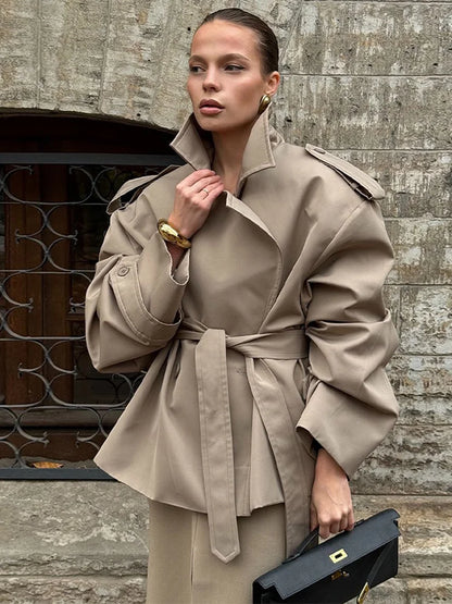 Trench long femme à simple boutonnage, coupe ample et taille haute