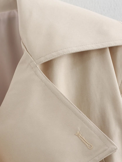 Trench femme croisé court à ceinture ajustable et col à revers