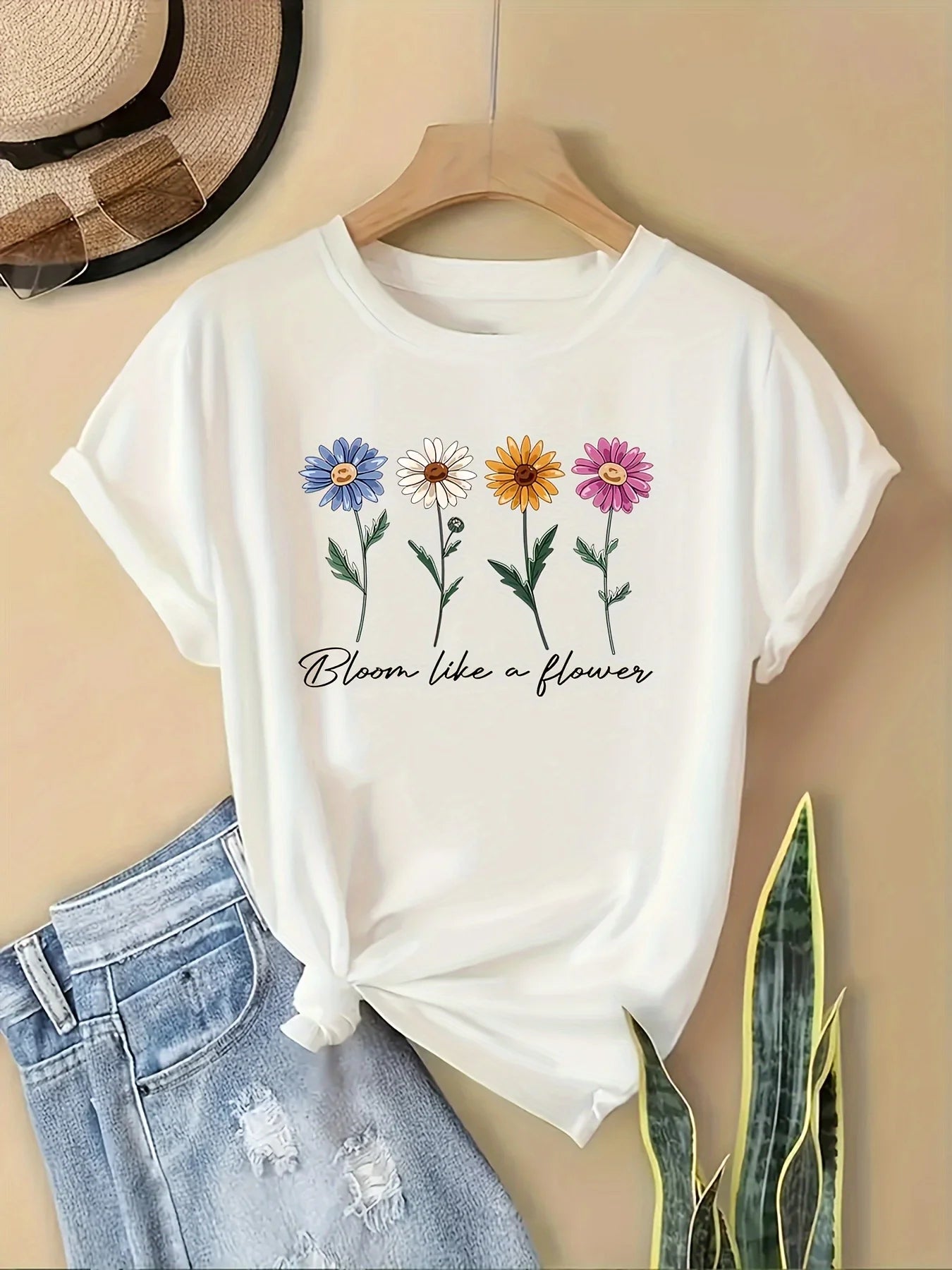 T-shirt femme blanc à col rond, imprimé bouquet de fleurs rétro « Bloom like a flower »