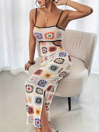 Robe bustier mi-mollet florale, fente devant et imprimé multicolore.