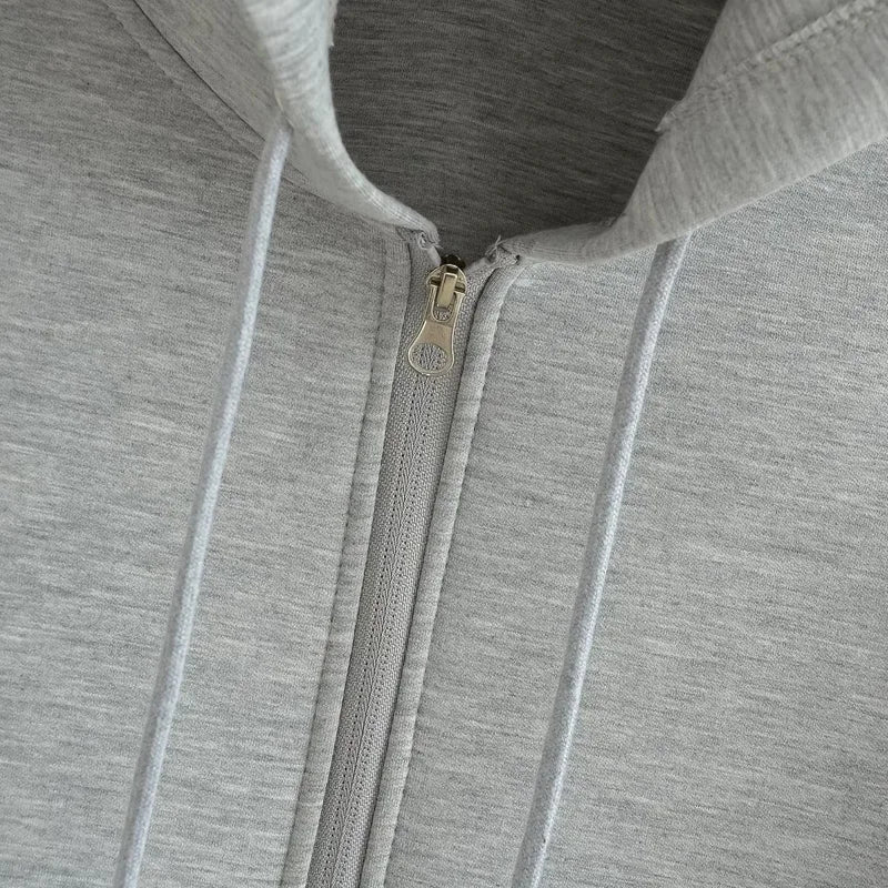 Veste à capuche femme zippée, coupe ample et poches
