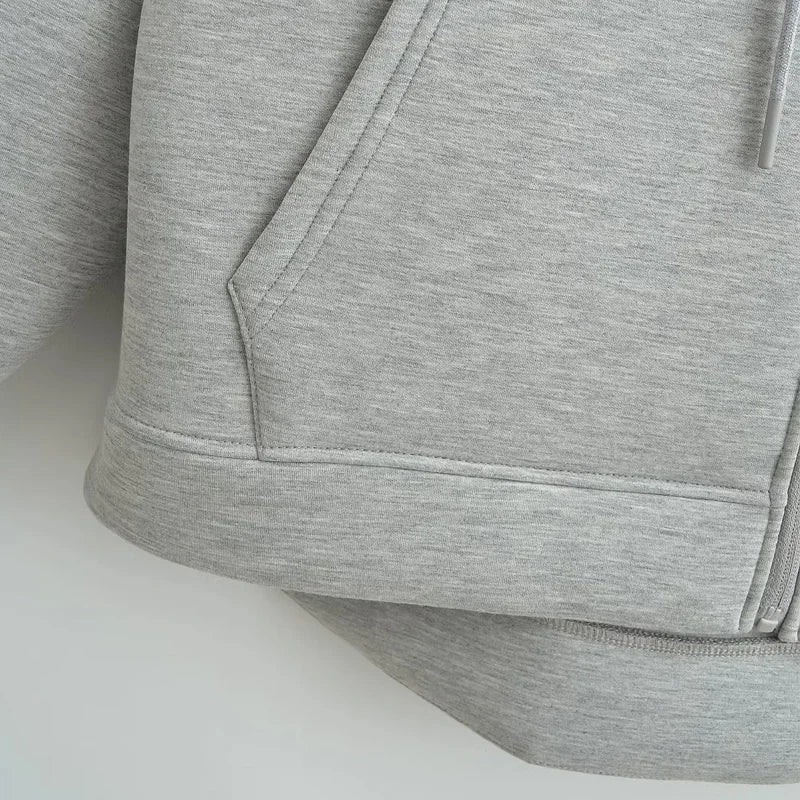 Veste à capuche femme zippée, coupe ample et poches