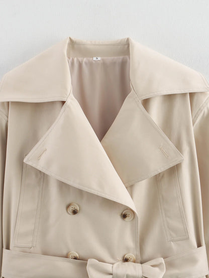 Trench femme croisé court à ceinture ajustable et col à revers
