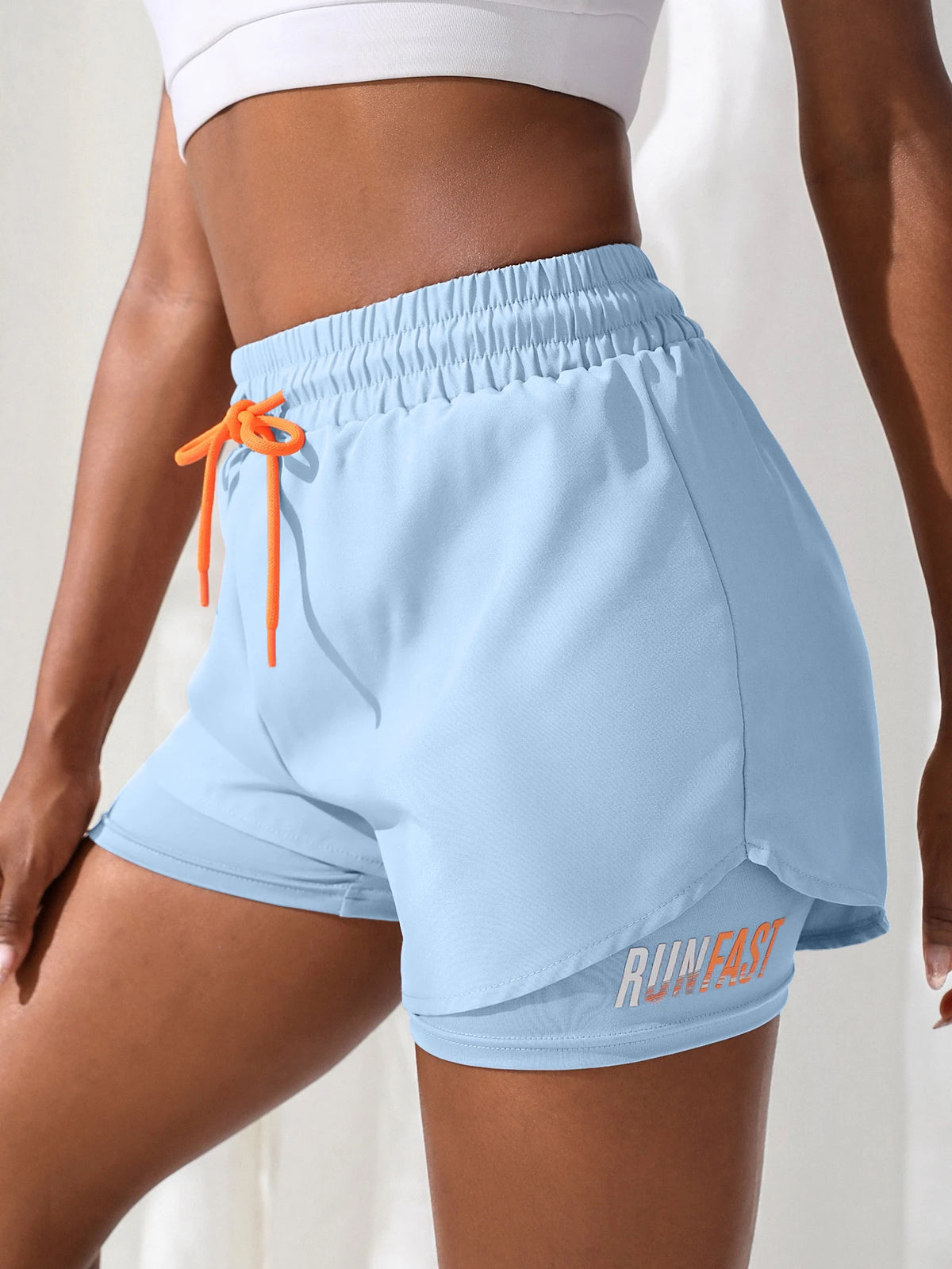 Short de Yoga taille haute pour femmes, avec contrôle de proximité élastique, short de course, faux pantalon deux pièces