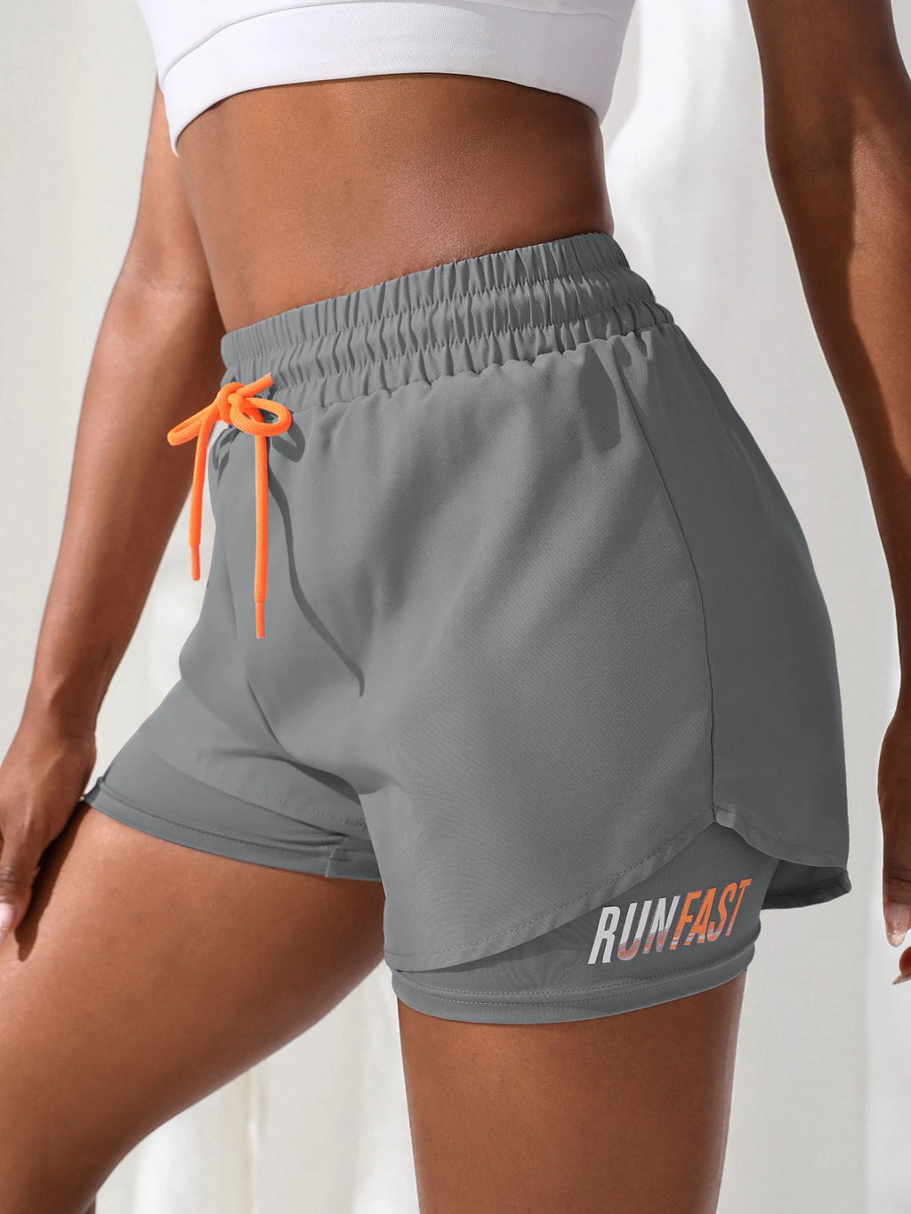 Short de Yoga taille haute pour femmes, avec contrôle de proximité élastique, short de course, faux pantalon deux pièces