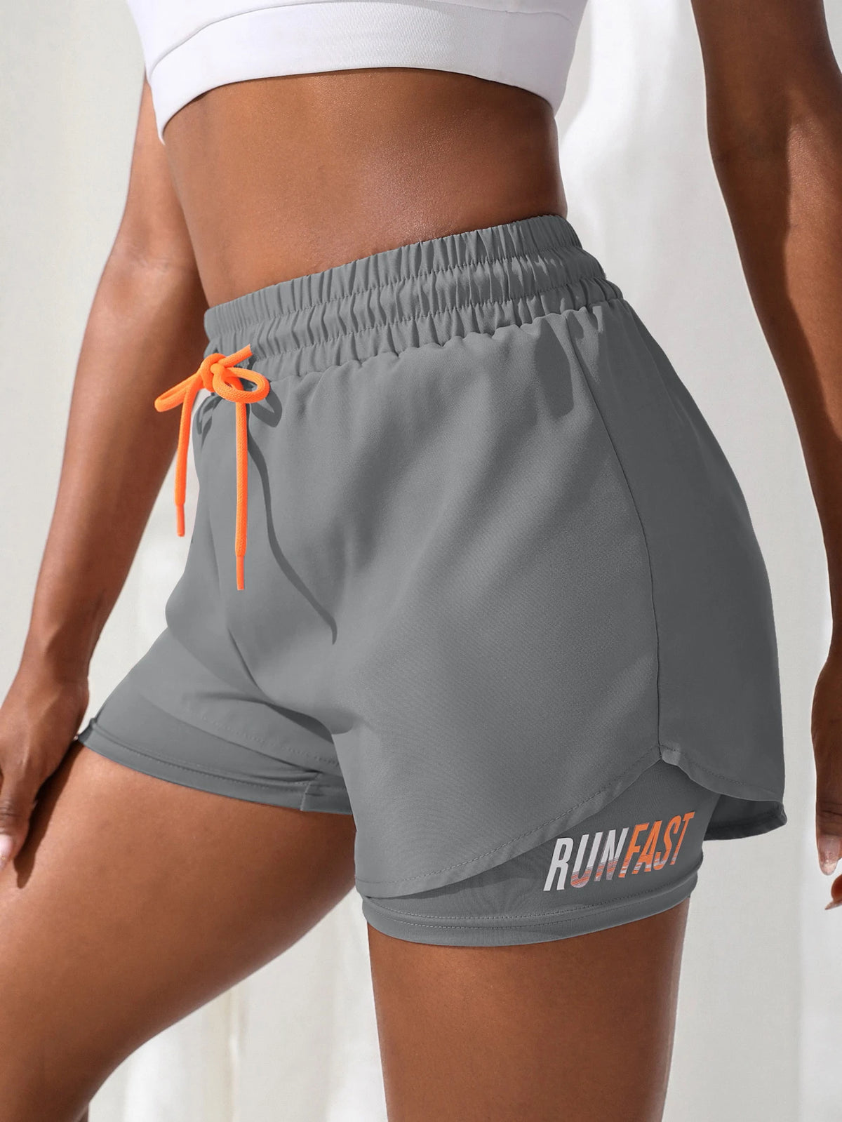 Short de Yoga taille haute pour femmes, avec contrôle de proximité élastique, short de course, faux pantalon deux pièces