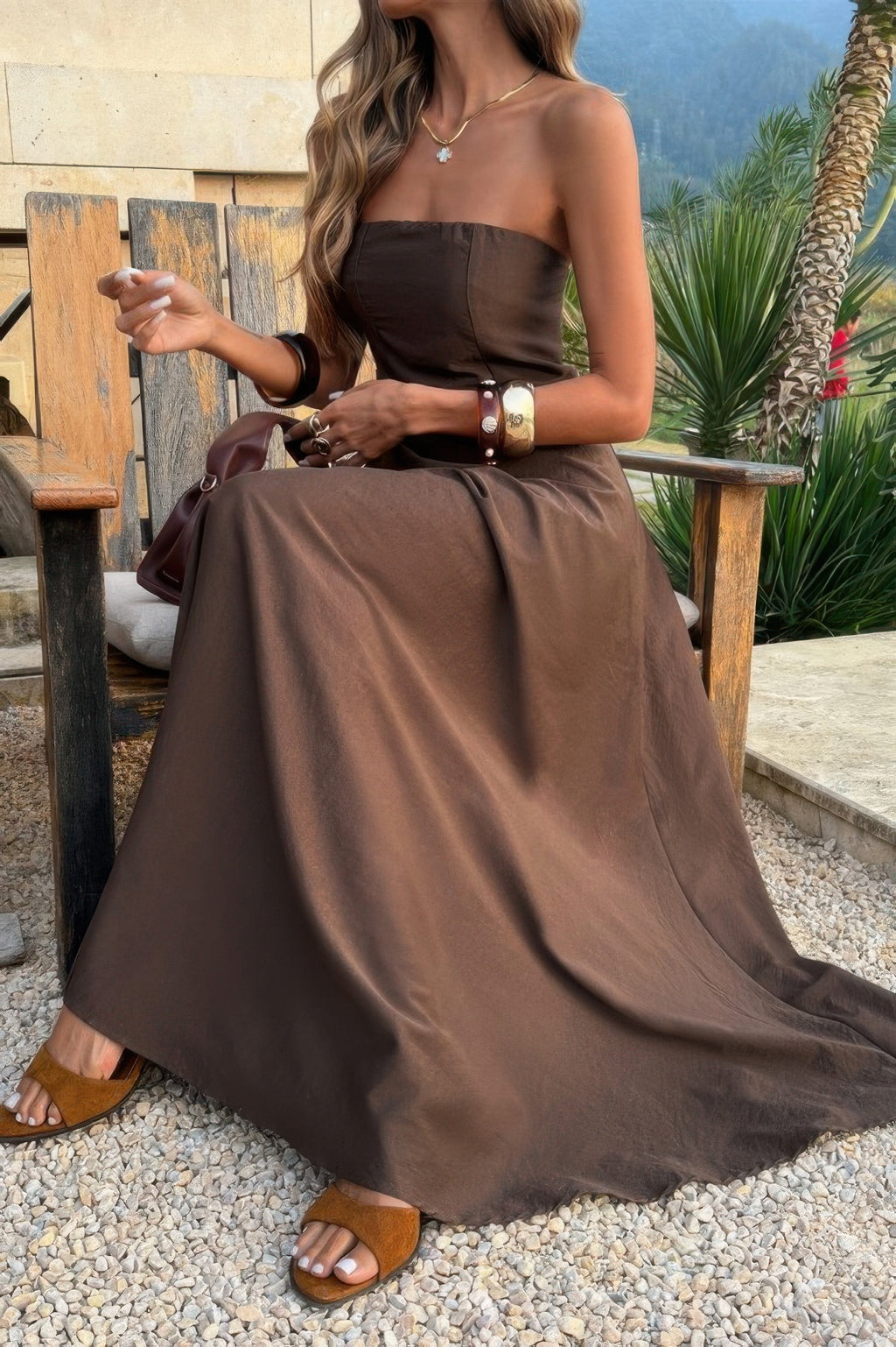Robe longue bustier café, jupe ample évasée