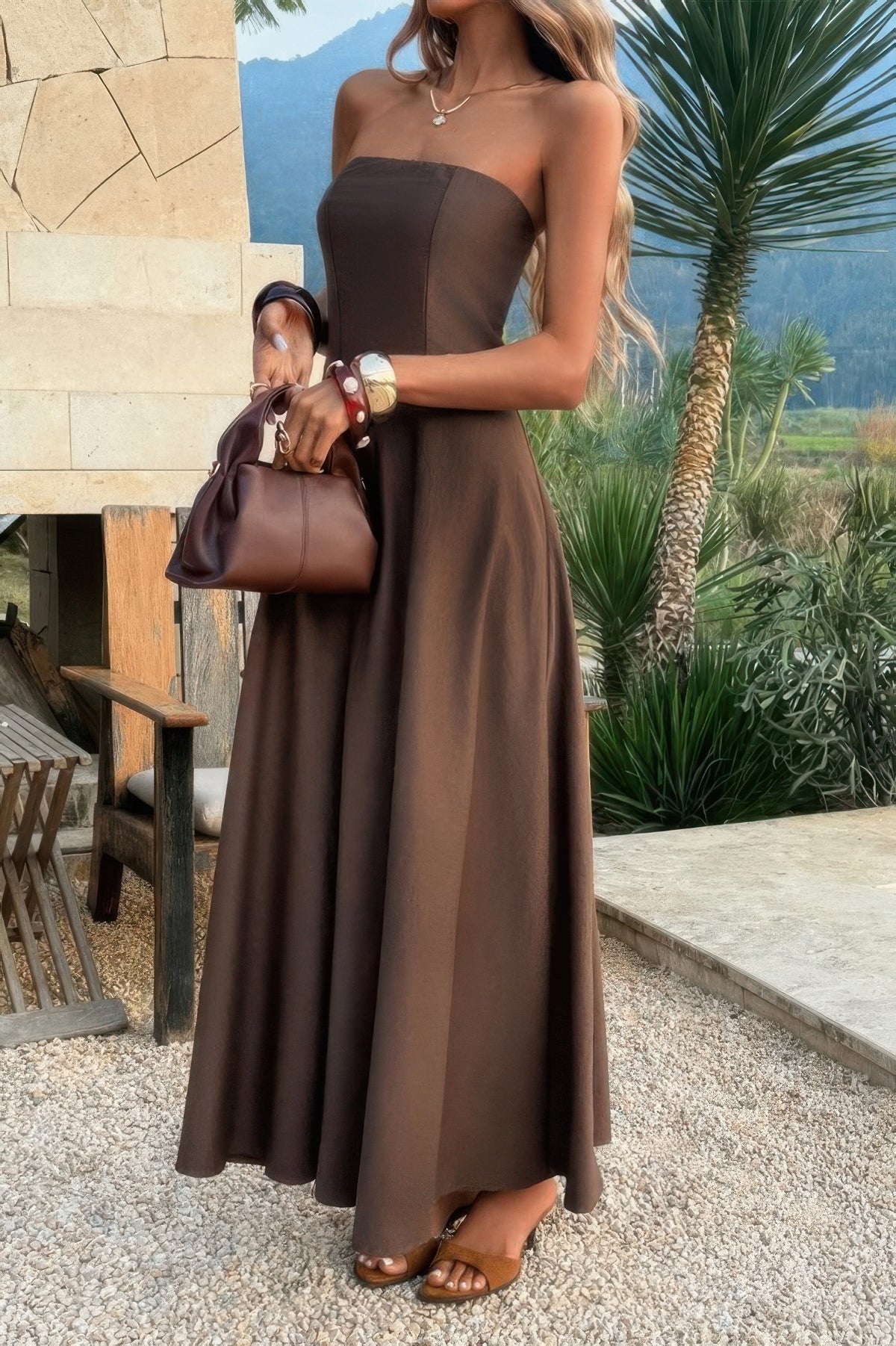 Robe longue sans manches café, jupe ample évasée