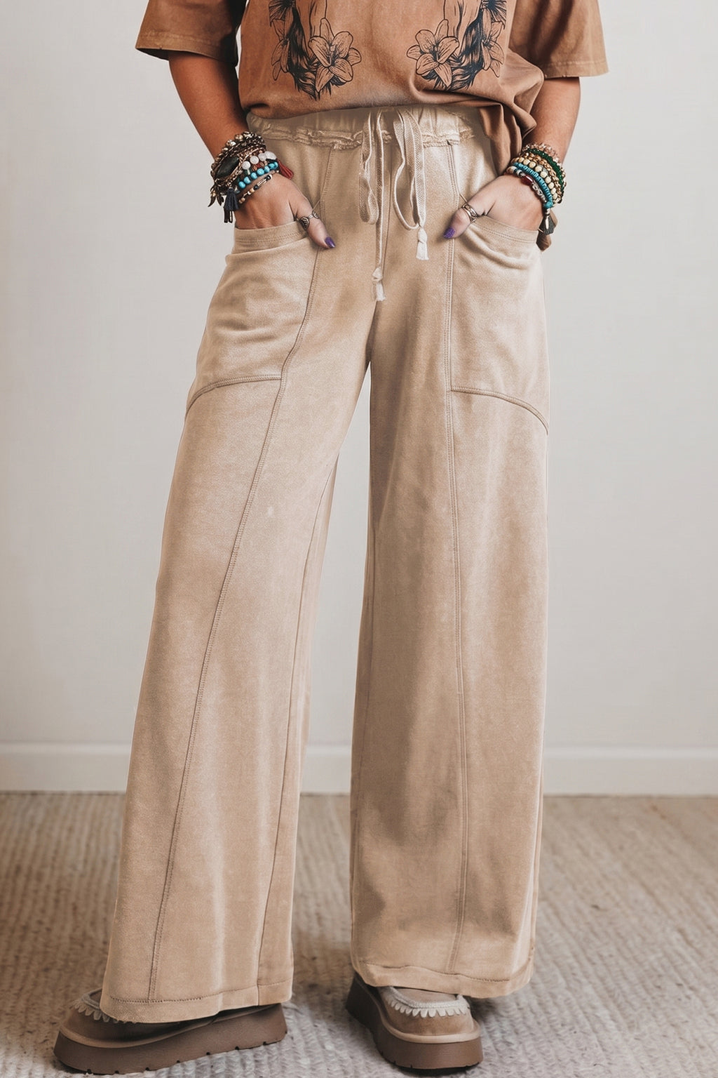 Pantalon taille haute ample beige, à cordon, poches latérales et coutures