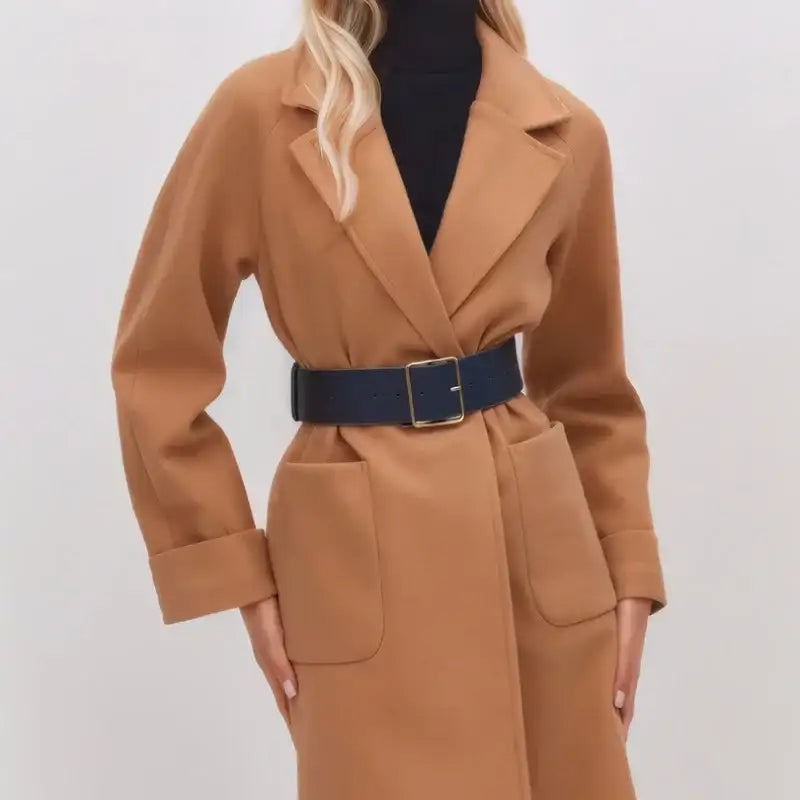 Ceinture pour femme à boucle élégante, manteau et jean – vue 3